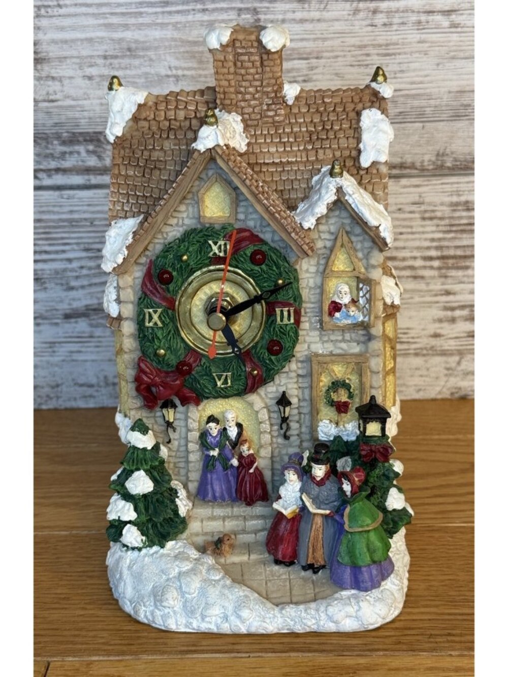 Vintage Avon Holiday Melody Clock 1996 Christmas Lighted 12 Songs On The Hour
